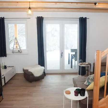 In With Sauna ארנולדשטיין